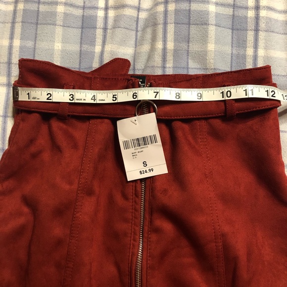 Forever 21 mini skirt - Picture 4 of 5